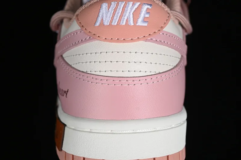 All categories Nk SB Dunk series Nk SB Dunk Low low-top sneakers Nk Dunk Low ESS customized version rose pink retro sweetheart low-top casual sneakers DD1503-118
